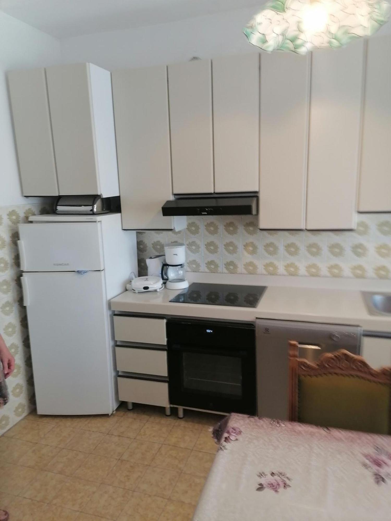 Apartment Gorda Kastela Exterior photo